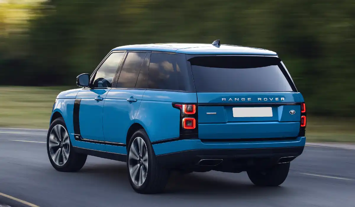 Land Rover - Range Rover HSE P400 LWB - Luxury SUV Car Rentals - Preowned SUV Car - Exclusive Concierge Club.webp